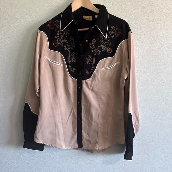 Wrangler Tops - Vintage Wrangler Western Wear Women Embroidered Pearl Snap Shirt Medium 80's